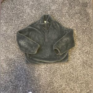 Oversized fuzzy h&m quarter zip